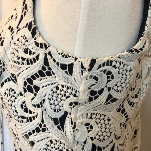 Anthropologie Maeve peplum top 4 - Picture 3 of 8